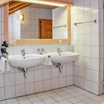 Sepp Apartment *